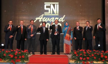 Lima Puluh Enam Organisasi Raih SNI Award