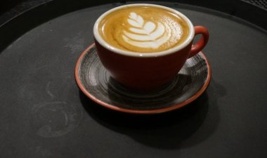 Etnokopi BSD Tangsel Sajikan Kopi dan Literasi