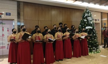 Ada Hadiah Natal Bagi Pasien di MRCCC Siloam Semanggi