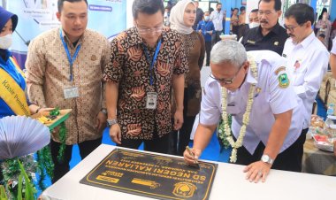 Kolaborasi SGM Eksplor  Indomaret, Salurkan Bantuan Pendidikan dan Beasiswa