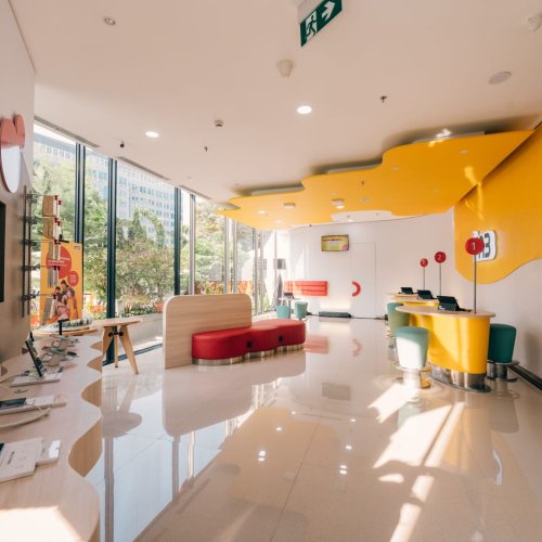 Fokus Tingkatkan Pengalaman Pelanggan, IOH Hadirkan Gerai IM3 dengan Konsep Baru yang Lebih “Comfy”