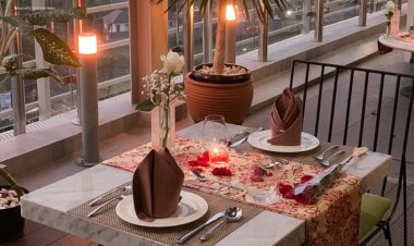 Sky Full of Love Valentine Dinner di Rooftop Hotel Santika Premiere ICE-BSD City
