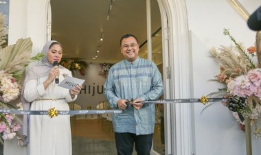 Konsep dan Suasana yang Menyenangkan Untuk Belanja Fesyen Muslim di  HIJUP Store
