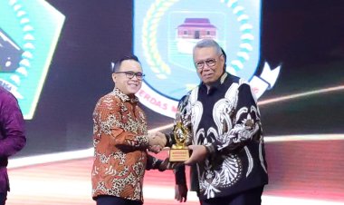 Pemkot Tangsel Raih Penghargaan Peduli Pelayanan Publik, Benyamin: Motivasi untuk Lebih Baik